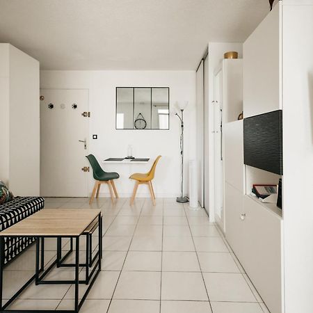Cosy T1, A 10 Minutes A Pieds Des Plages Fréjus Kültér fotó