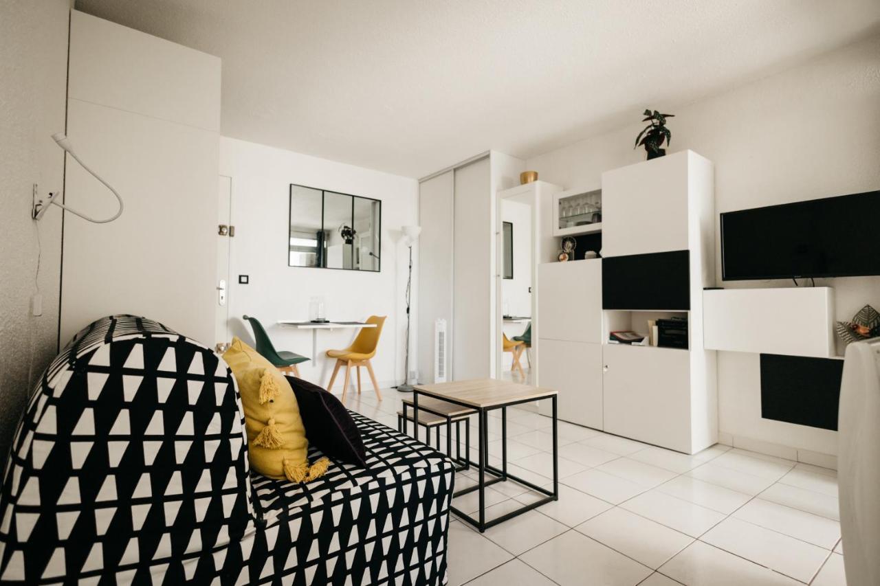 Cosy T1, A 10 Minutes A Pieds Des Plages Fréjus Kültér fotó